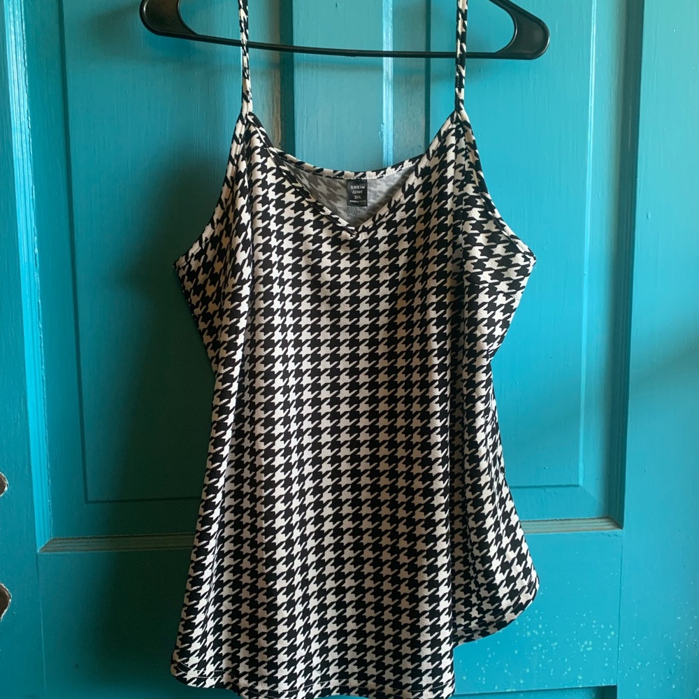 NWOT SHEIN 3x houndstooth cami